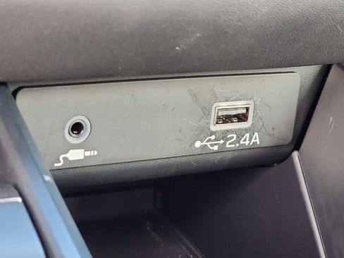 Certified 2025 Subaru Legacy image 22