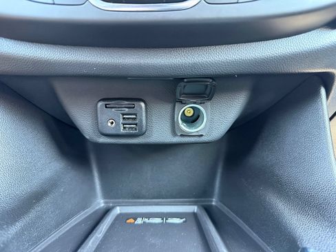 Certified 2023 Chevrolet Traverse LT w/ LT Premium Package AWD/4WD image 27