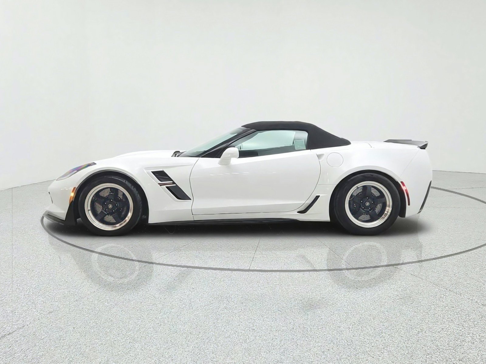 Used 2017 Chevrolet Corvette Grand Sport RWD image 8