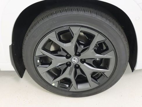 New 2026 Lexus TX 500h AWD image 9