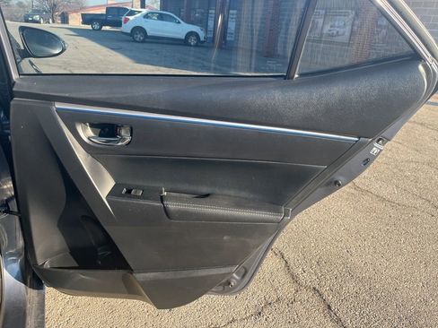 Used 2015 Toyota Corolla S image 28