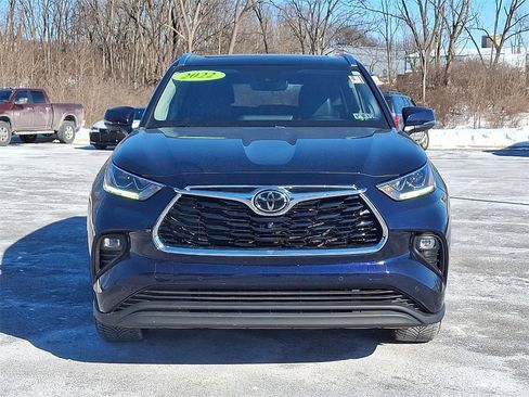 Used 2022 Toyota Highlander Limited image 2