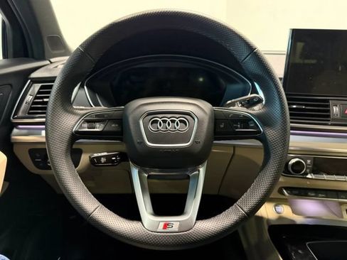 Used 2025 Audi Q5 2.0T Premium Plus w/ Premium Plus Package AWD/4WD image 11