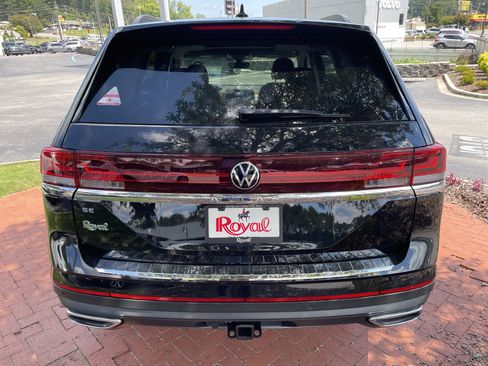 New 2026 Volkswagen Atlas SE image 5