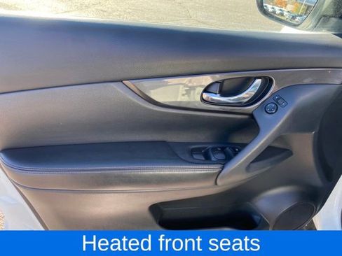 Used 2020 Nissan Rogue SV image 13