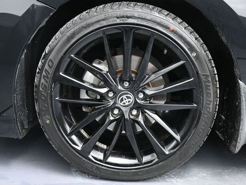 Used 2022 Toyota Camry XSE image 10