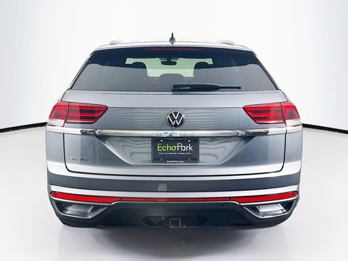 Used 2023 Volkswagen Atlas Cross Sport SE w/ Black Wheel Package FWD image 7