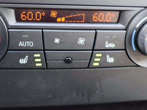 Used 2011 BMW 328i Convertible RWD image 30