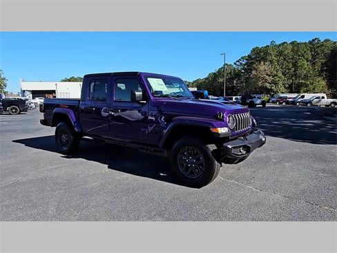 New 2026 Jeep Gladiator Sport image 16