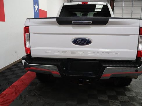 Used 2019 Ford F250 XLT w/ XLT Premium Package AWD/4WD image 21