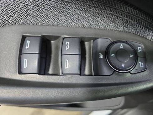 Used 2025 Chevrolet TrailBlazer LT AWD/4WD image 28