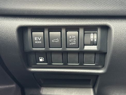 New 2025 Subaru Forester Limited image 30