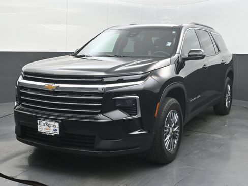 Certified 2026 Chevrolet Traverse LT FWD image 4