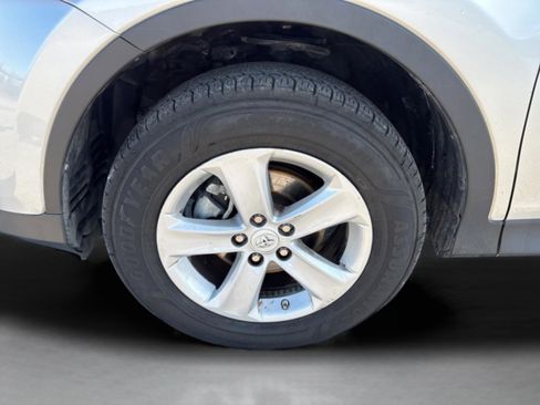 Used 2014 Toyota RAV4 XLE image 38
