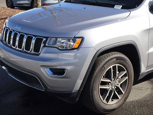 Used 2020 Jeep Grand Cherokee Limited image 17