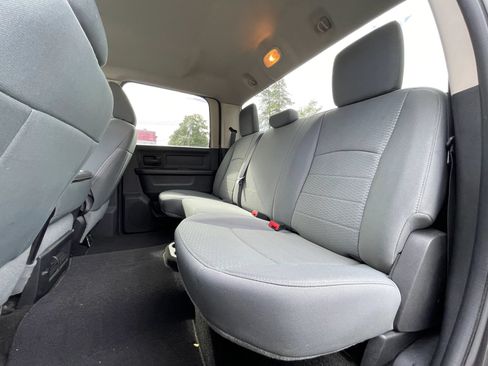 Used 2015 RAM 2500 Tradesman w/ Chrome Appearance Group AWD/4WD image 11
