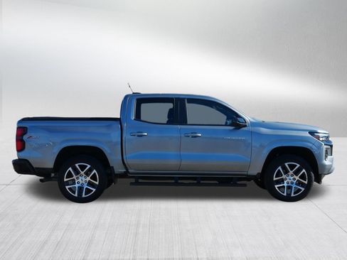 Used 2024 Chevrolet Colorado Z71 w/ Z71 Convenience Package 2 image 8