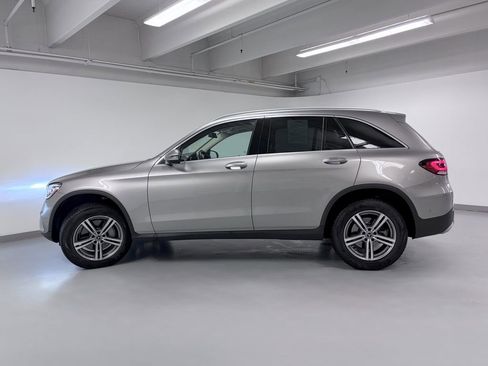 Used 2021 Mercedes-Benz GLC 300 4MATIC image 4