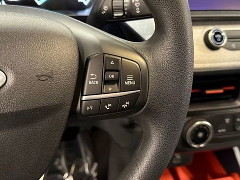 Used 2022 Ford Maverick XLT image 18