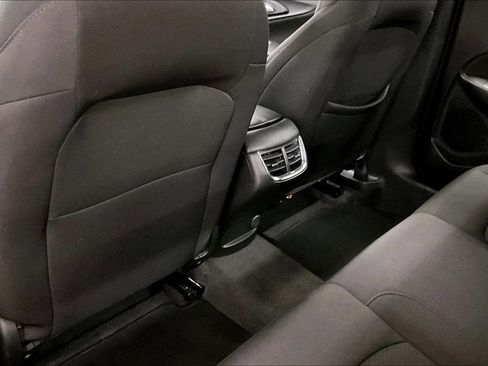 Used 2023 Chevrolet Malibu LT FWD image 10