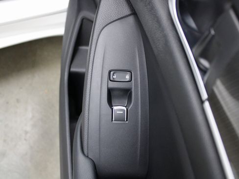 Used 2018 Honda Accord Sport image 25