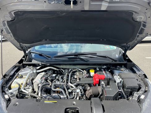 Used 2025 Nissan Sentra SV FWD image 31