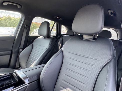 New 2025 Mercedes-Benz GLC 350e 4MATIC image 19