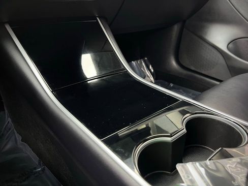 Used 2018 Tesla Model 3 Long Range image 44