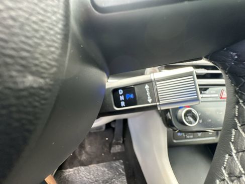 Used 2025 Hyundai Tucson Limited image 21