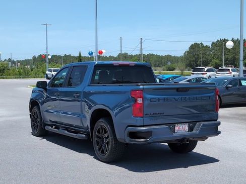 Used 2024 Chevrolet Silverado 1500 Custom w/ Turbomax Blackout Package RWD image 7
