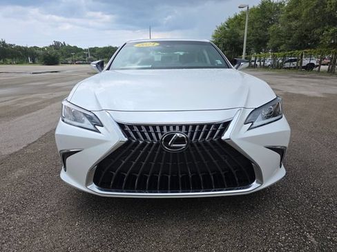 Used 2024 Lexus ES 350 w/ Premium Package FWD image 8