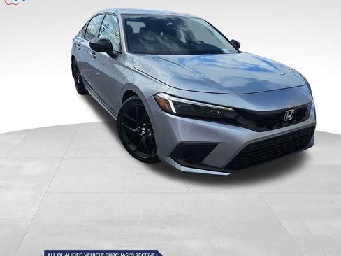 Used 2023 Honda Civic Sport image 3