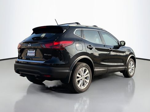 Used 2018 Nissan Rogue Sport SV w/ SV All-Weather Package image 2