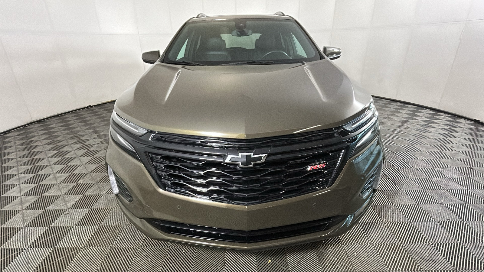 Used 2024 Chevrolet Equinox RS AWD/4WD image 8