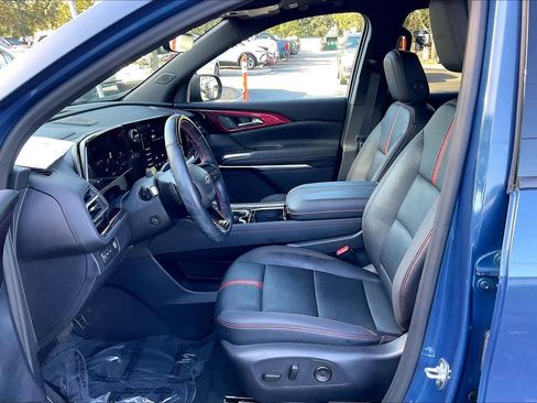 Certified 2024 Chevrolet Traverse RS w/ LPO, Floor Liner Package image 24