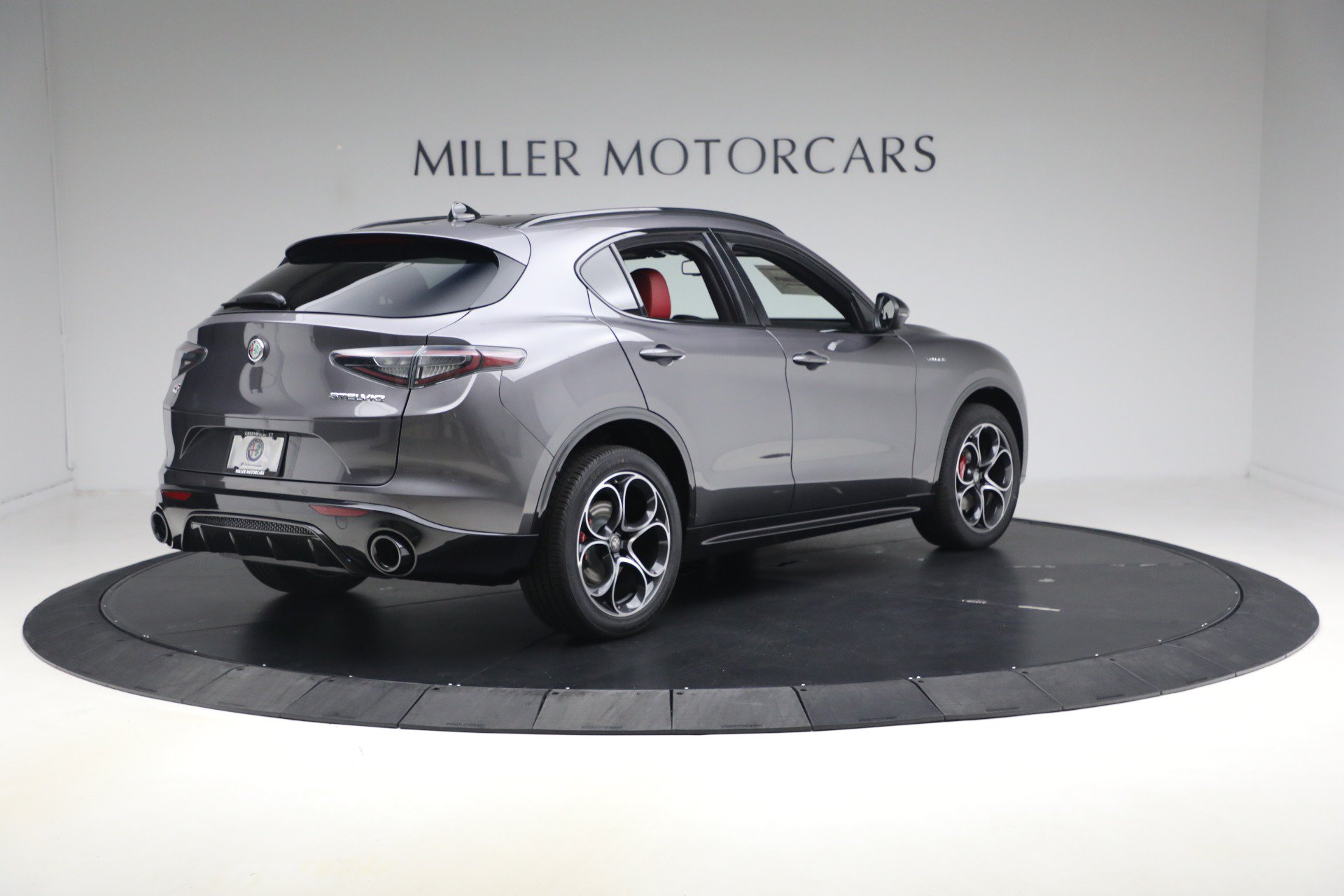 New 2026 Alfa Romeo Stelvio Sprint AWD/4WD image 7