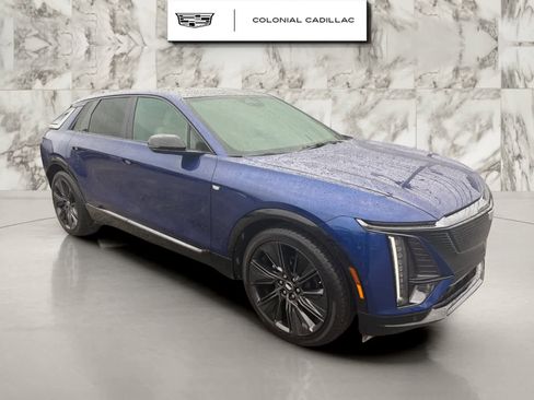 Used 2025 Cadillac Lyriq Sport w/ Nappa Leather Package AWD/4WD image 3