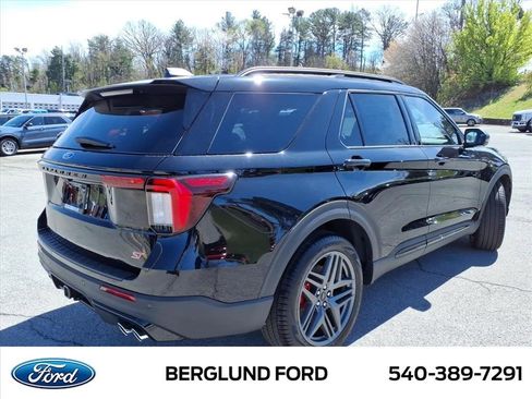 New 2026 Ford Explorer ST w/ Sun And Sound Package image 5