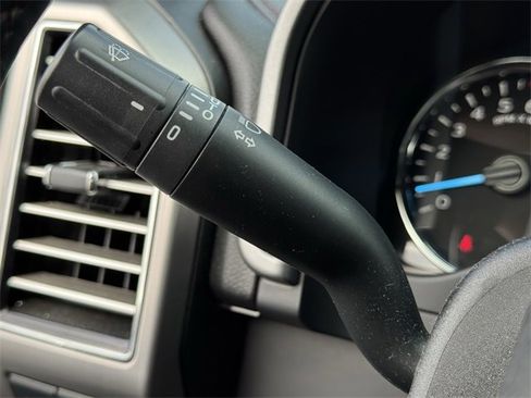 Used 2019 Ford F150 Platinum w/ Equipment Group 701A Luxury image 22