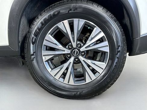 Used 2023 Nissan Rogue SV AWD/4WD image 30
