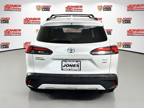 Certified 2023 Toyota Corolla Cross XLE w/ Convenience Package AWD/4WD image 16
