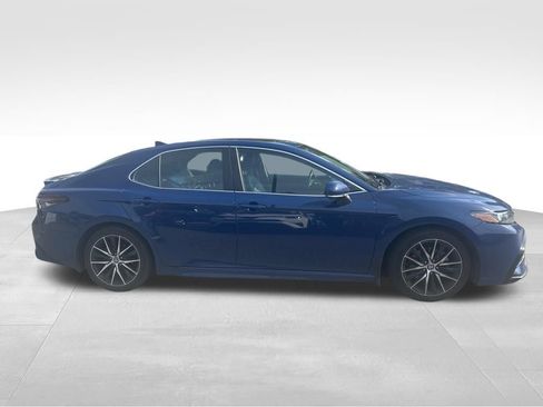 Used 2023 Toyota Camry SE w/ Cold Weather Package AWD/4WD image 5