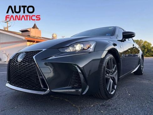 Used 2018 Lexus IS 300 F Sport w/ F Sport Package RWD image 40