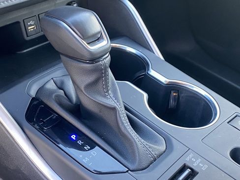 Used 2025 Toyota Highlander XSE image 12