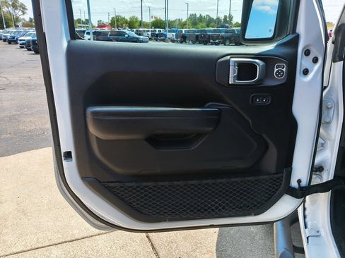 Used 2020 Jeep Wrangler Unlimited Sport S AWD/4WD image 9