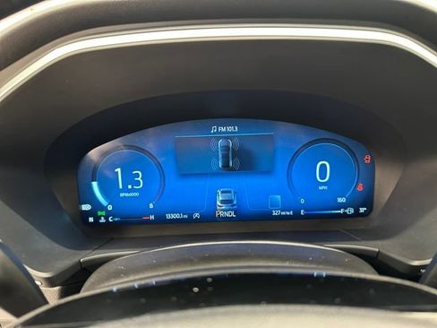 Certified 2025 Ford Escape Platinum image 19