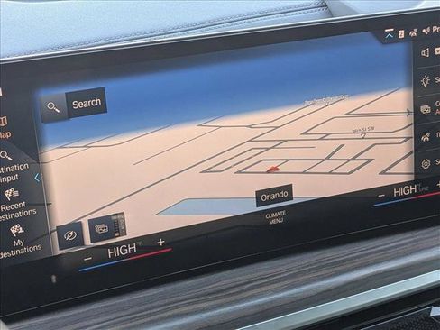 Used 2023 BMW X7 xDrive40i w/ M Sport Package image 13