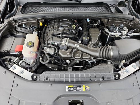 Certified 2025 Jeep Grand Cherokee Limited image 28