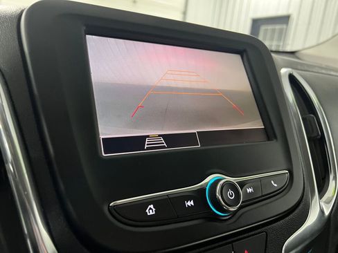 Used 2023 Chevrolet Equinox LT image 9