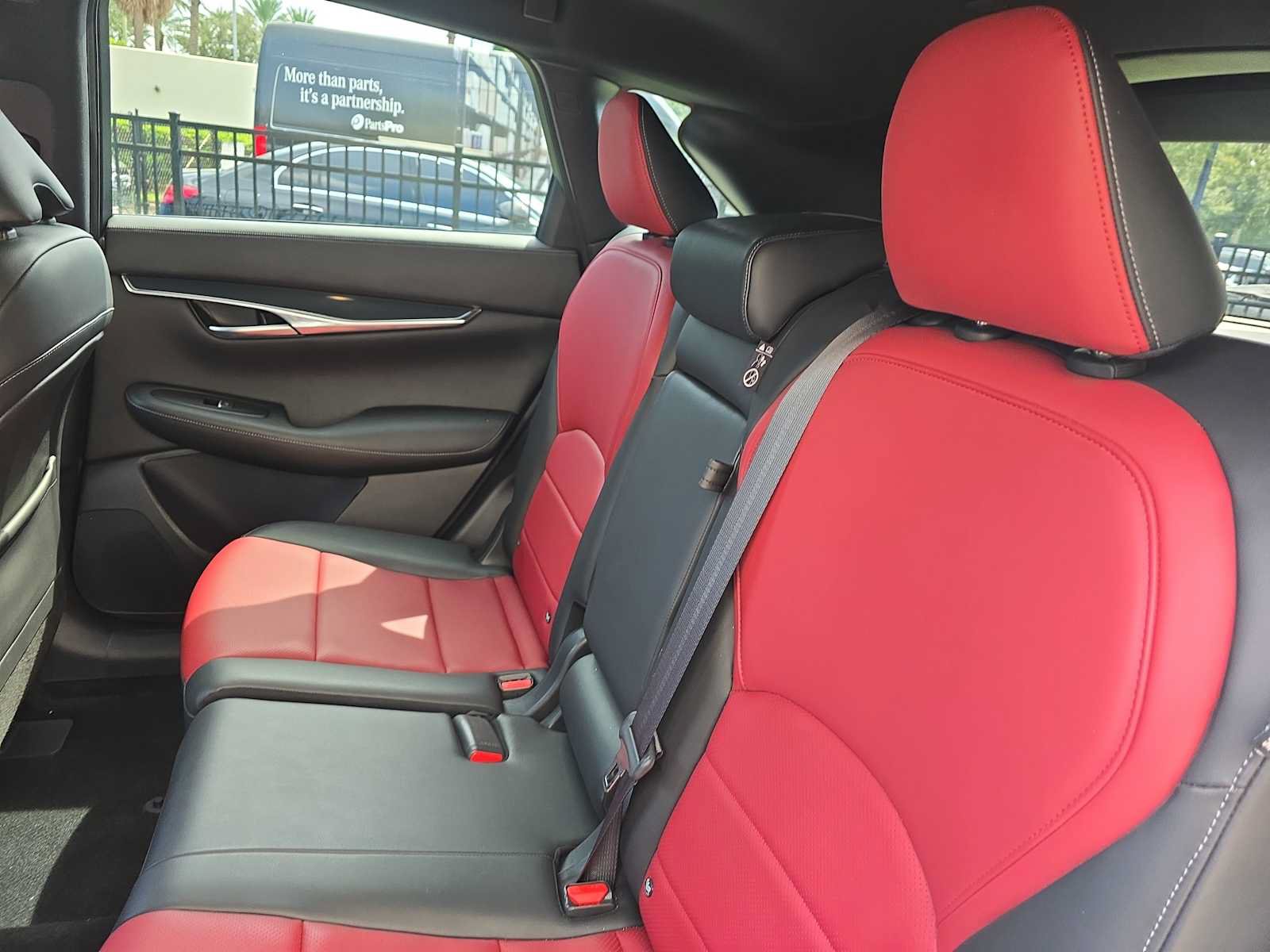 Used 2023 INFINITI QX50 Sport FWD image 13